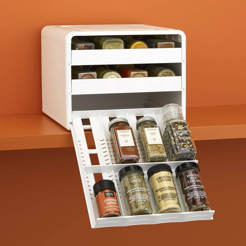 Adjust Your Spice Rack Organizer 